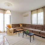 Dom wakacyjny - New - Spacious, Quiet, Parking, Clim