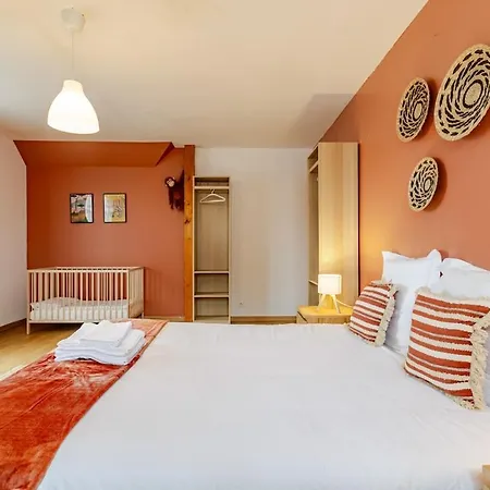 別荘 - New - Spacious, Quiet, Parking, Clim オベルネ