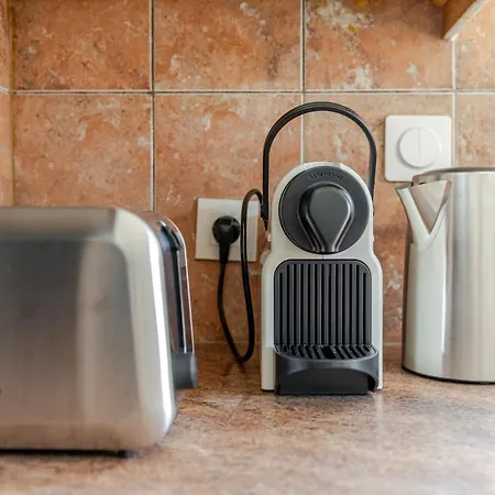 別荘 - New - Spacious, Quiet, Parking, Clim オベルネ