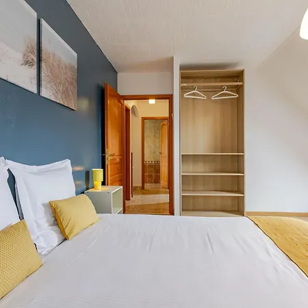 別荘 - New - Spacious, Quiet, Parking, Clim オベルネ