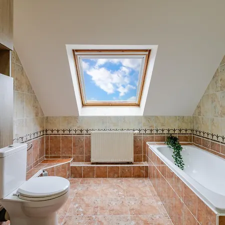 - New - Spacious, Quiet, Parking, Clim 別荘 *