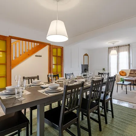 - New - Spacious, Quiet, Parking, Clim * オベルネ