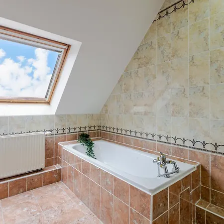 - New - Spacious, Quiet, Parking, Clim 別荘 オベルネ